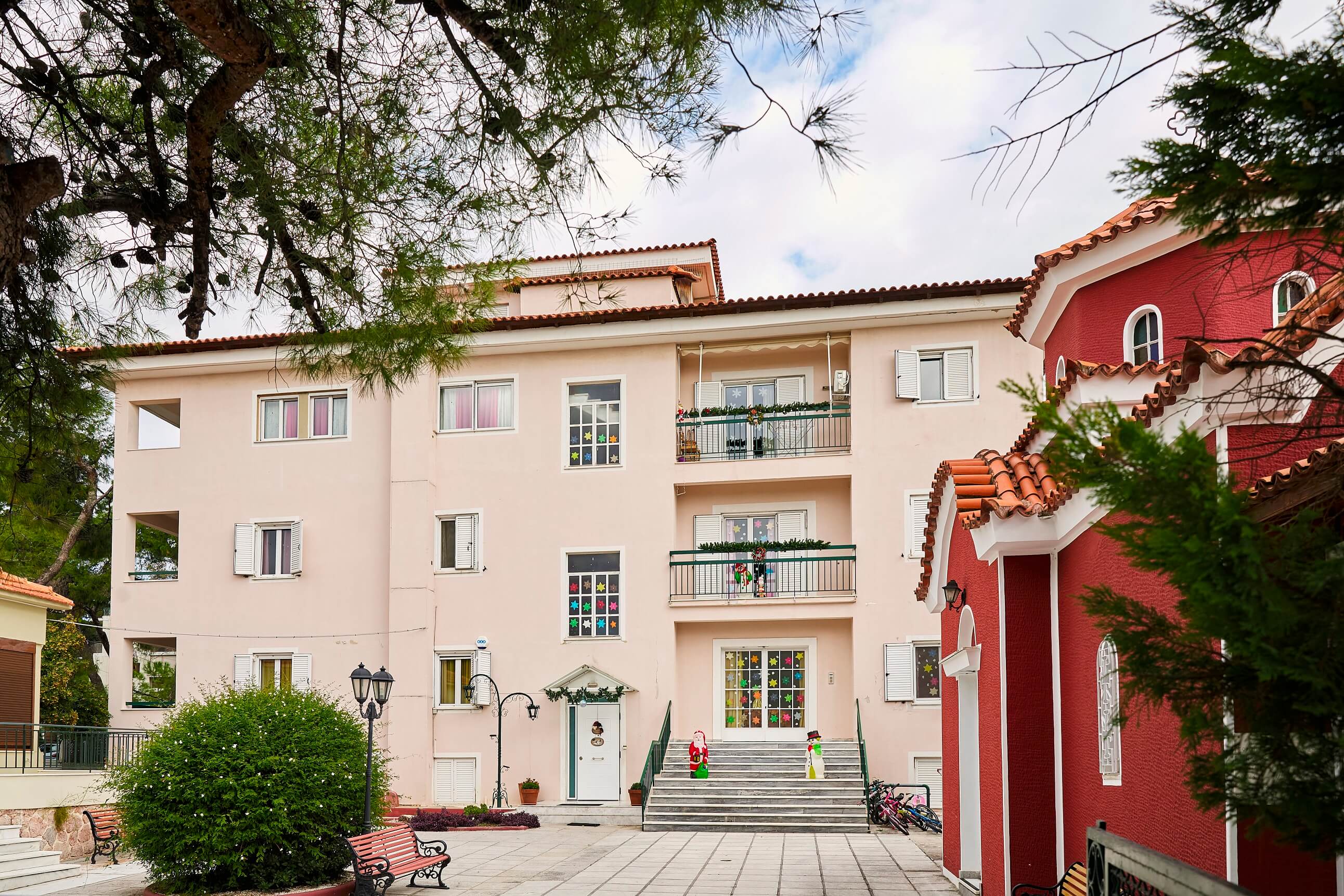 chistinianiki_stegi_agia_anna_header